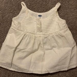 Old navy white basic flare tank 6-12 m